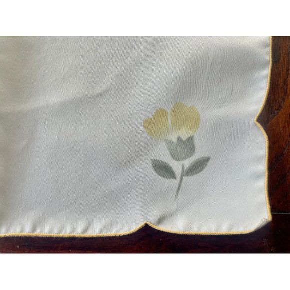 Vintage Napkins with Yellow Floral Stamp and Yellow Border Set of 8 square napki - Picture 6 of 9